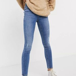 [Vero Moda] High Rise Skinny “Sophia” Jeans - Size 28 NWT